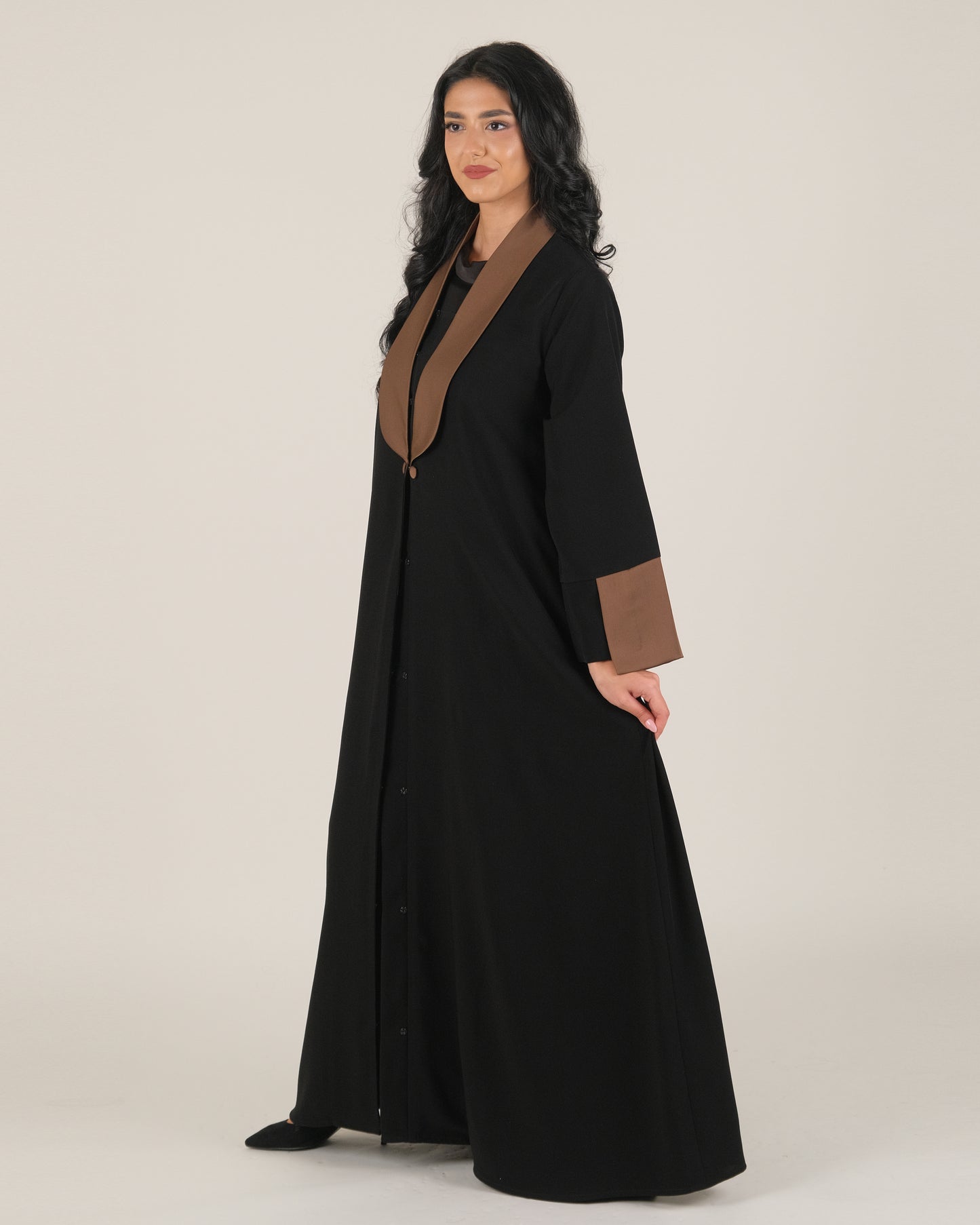 Black Abaya with Mocha Cuffs – Elegant Modest Wear