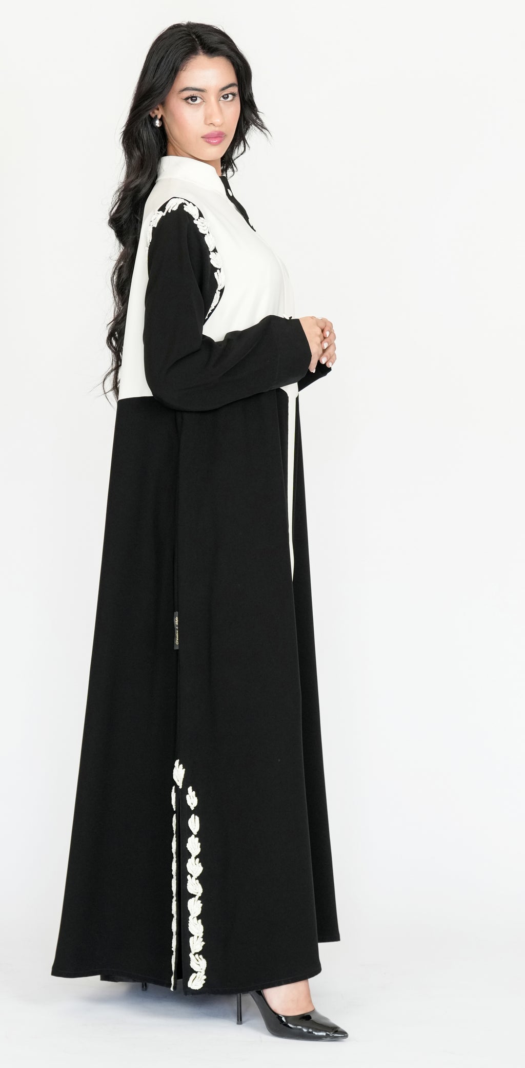 Black & White Abaya