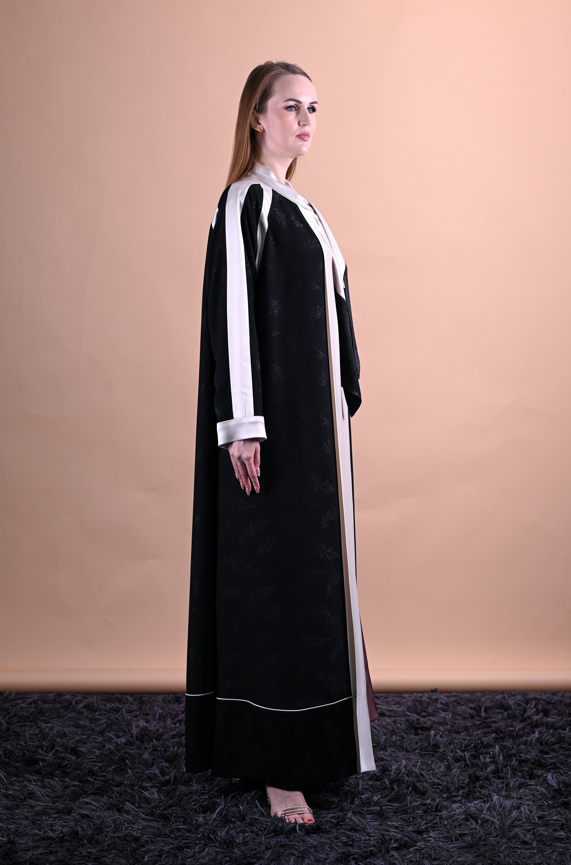 Abaya Luxury Cut