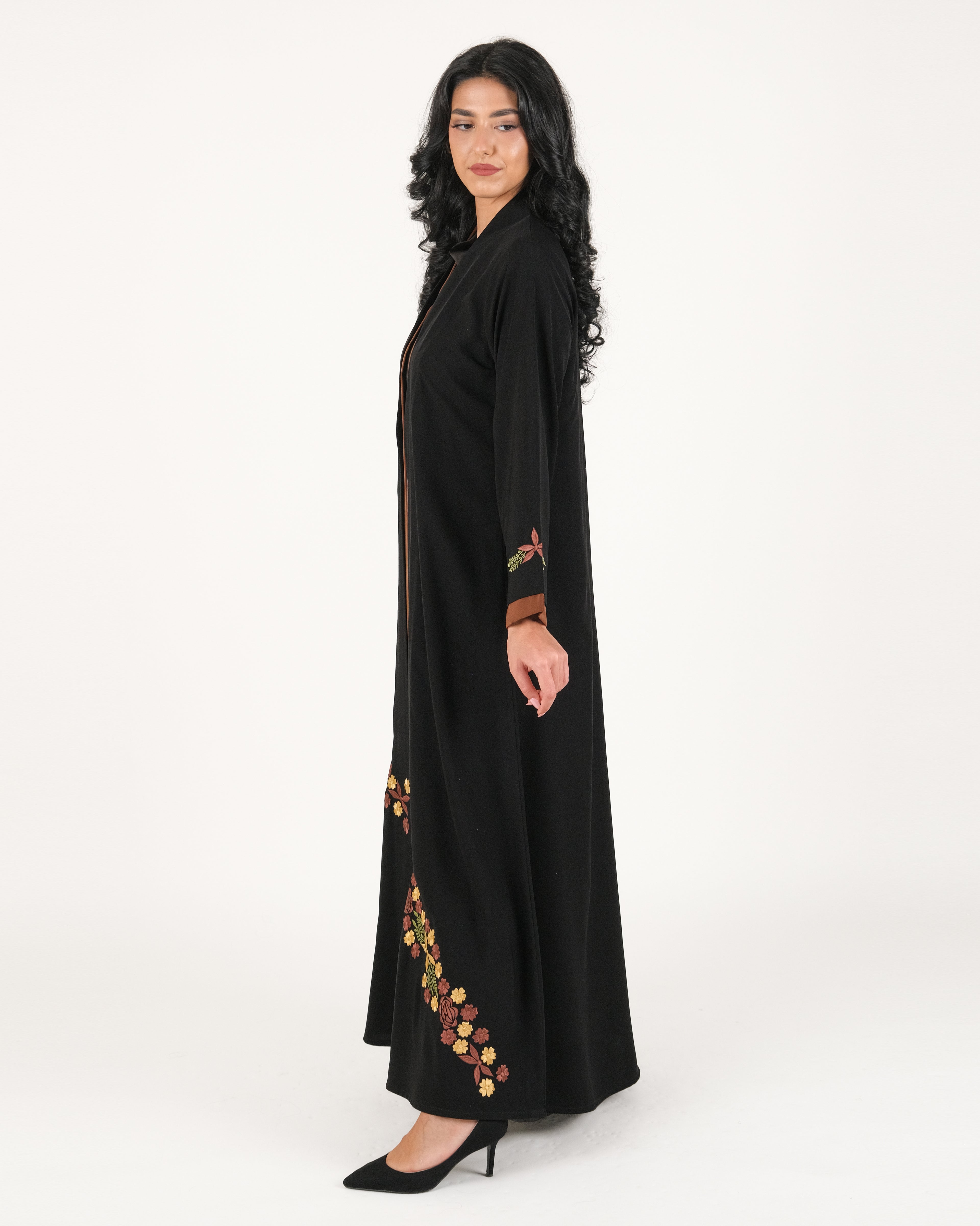 Floral Embroidered Tatreej Abaya – Black with Brown Contrast