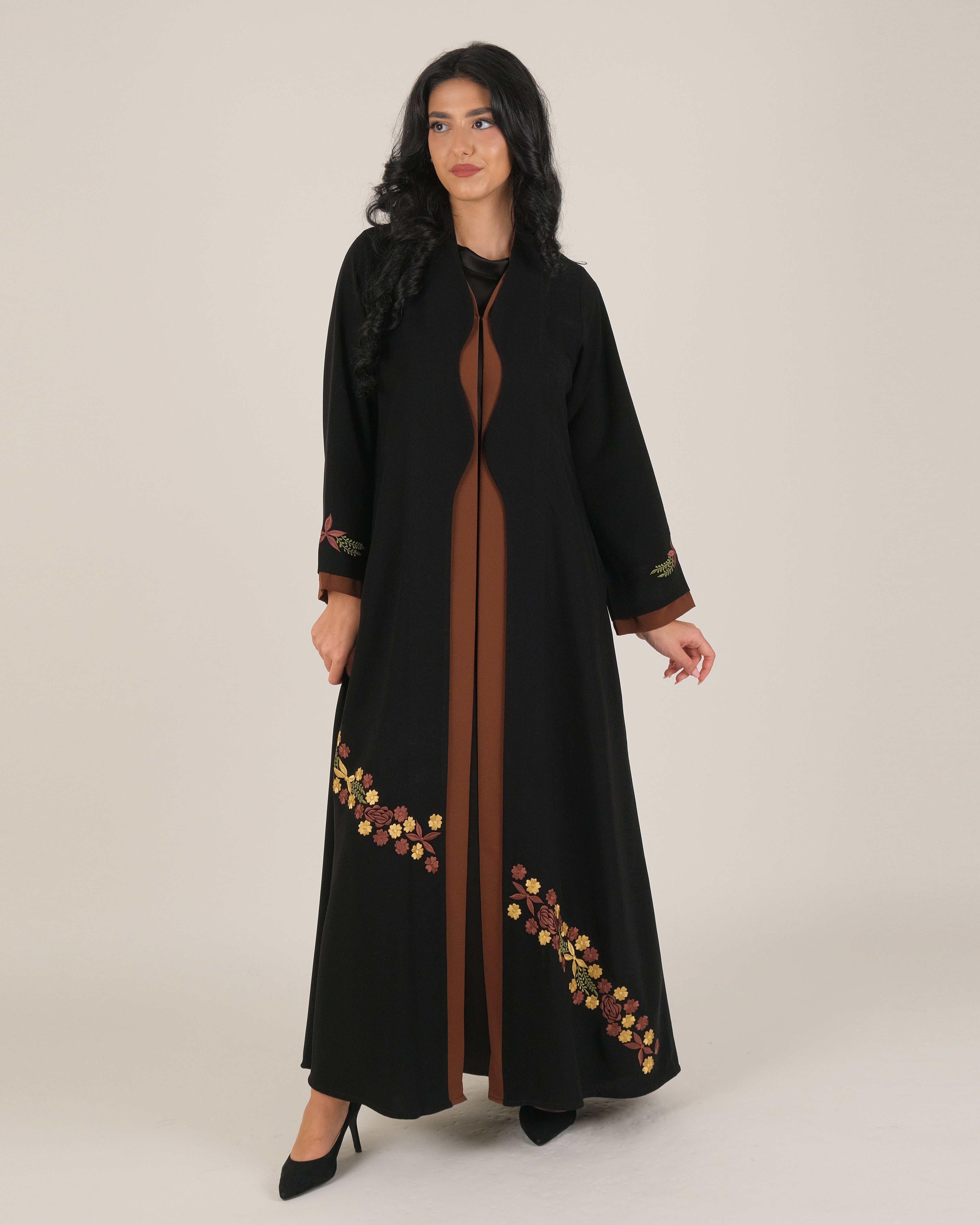 Floral Embroidered Tatreej Abaya – Black with Brown Contrast
